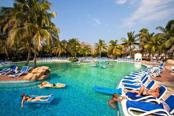 All-Inclusive Honeymoon Packages: Complete Island Resort Guide 2025 All-Inclusive Honeymoon Packages